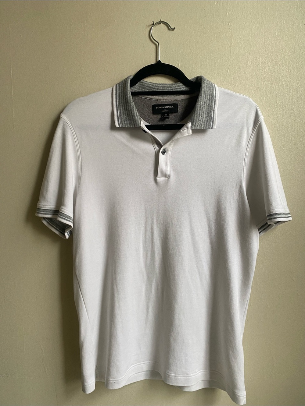 Banana Republic White Polo with Gray Contrast Collar